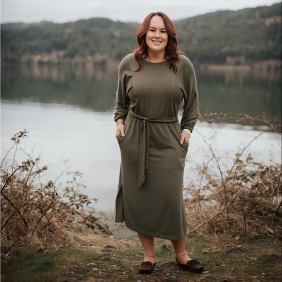 green emerald velvet dress New Anthropologie Olive Green 
